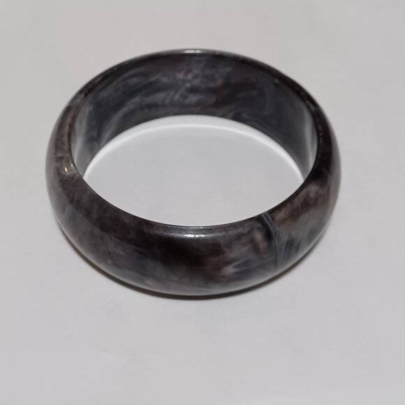 Gray Plastic Bangle Bracelet Faux Marble - Picture 3 of 4